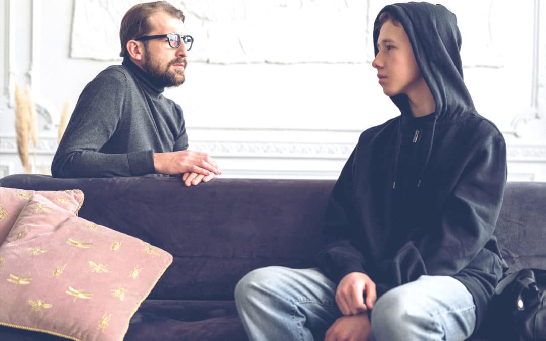 ¿Qué sentido tienen el pesebre, la cruz y la corona?